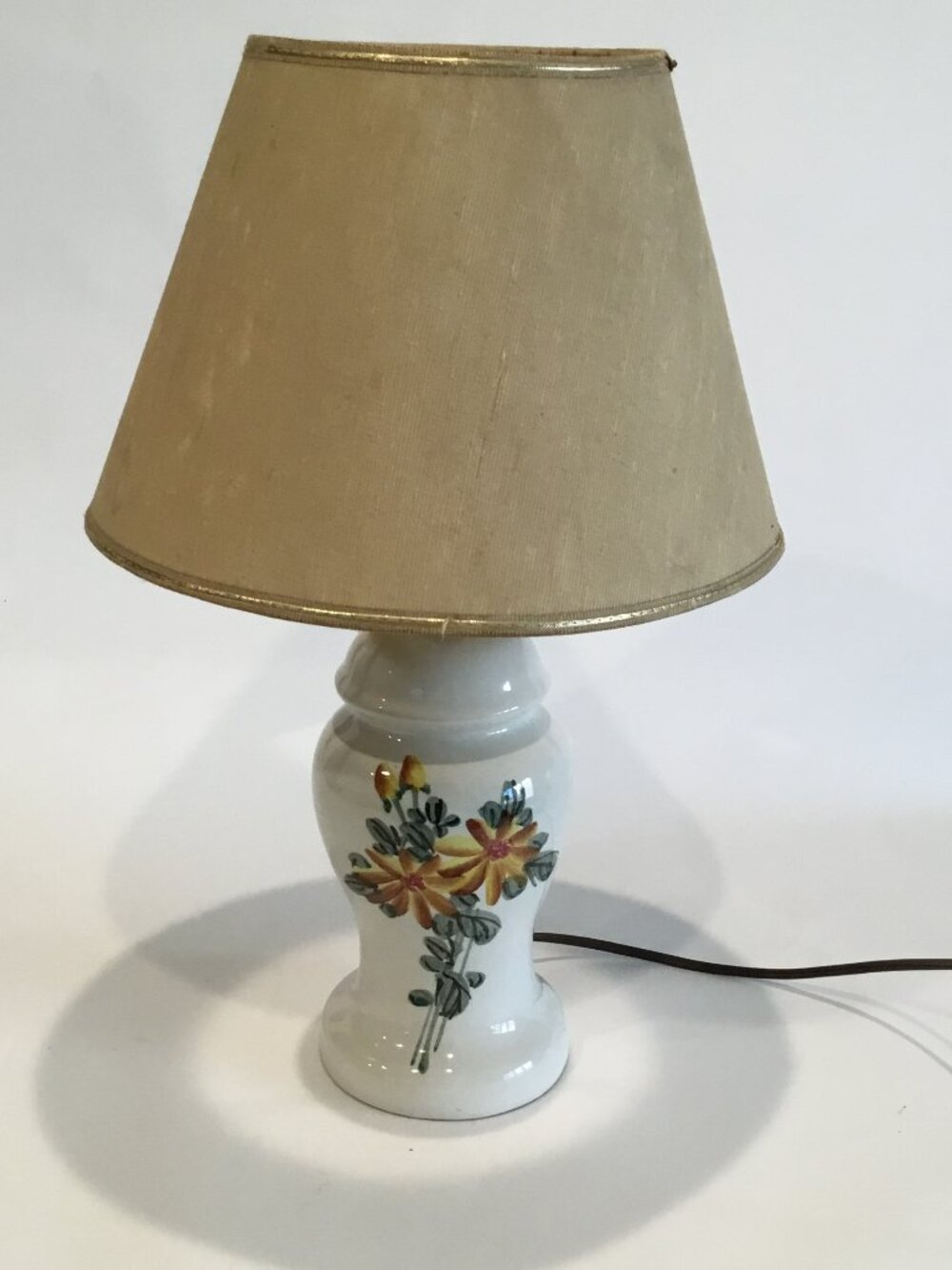 ✨ Vintage White Ginger Jar Lamp Hand Painted Floral Frederick Cooper Style ✨